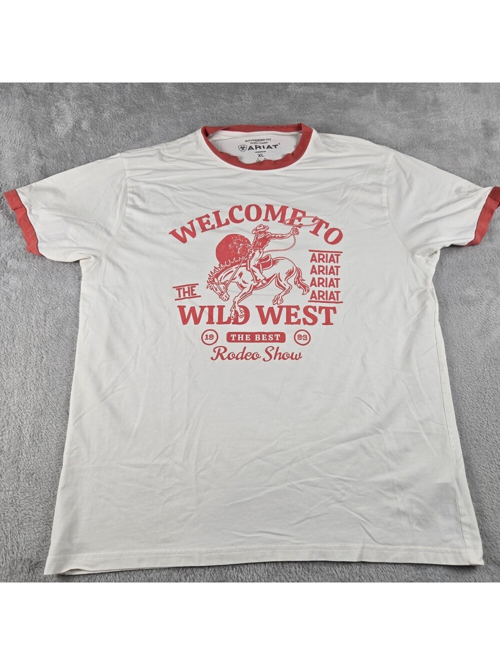 Ariat Women’s XL Boyfriend Fit Wild West Rodeo Graphic Ringer T Shirt